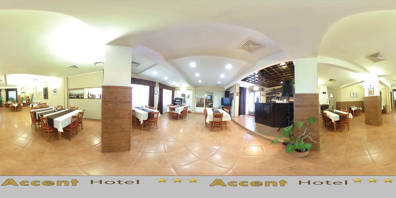 Family Hotel Accent Razgrad 外观 照片