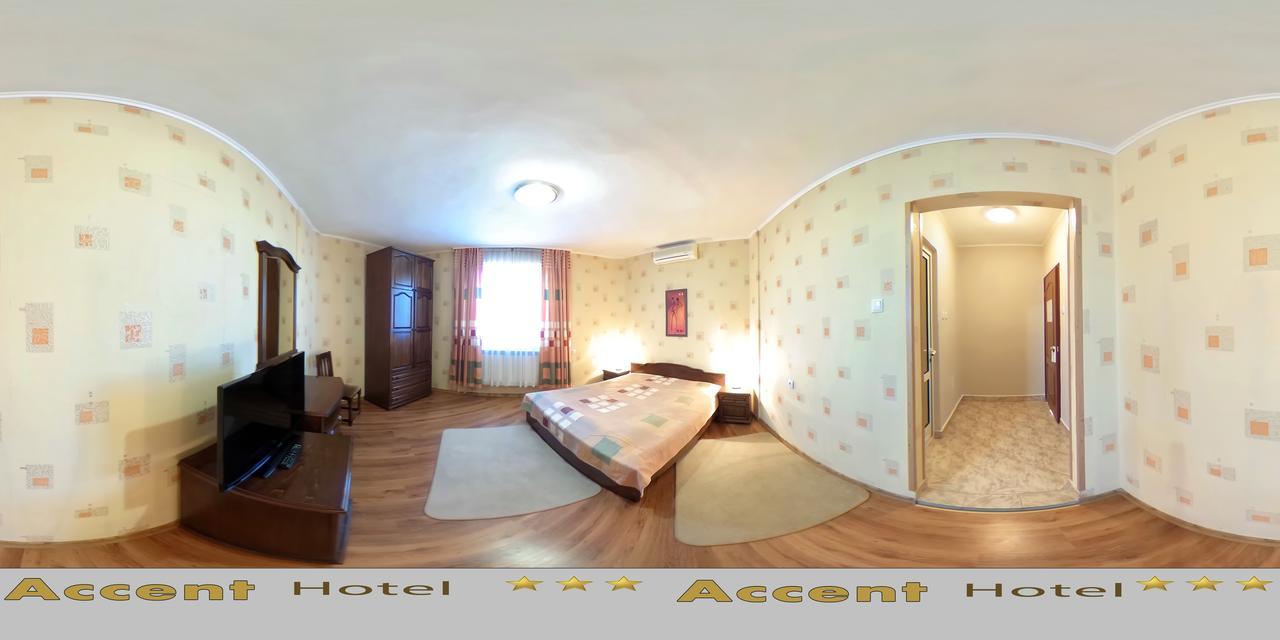Family Hotel Accent Razgrad 外观 照片