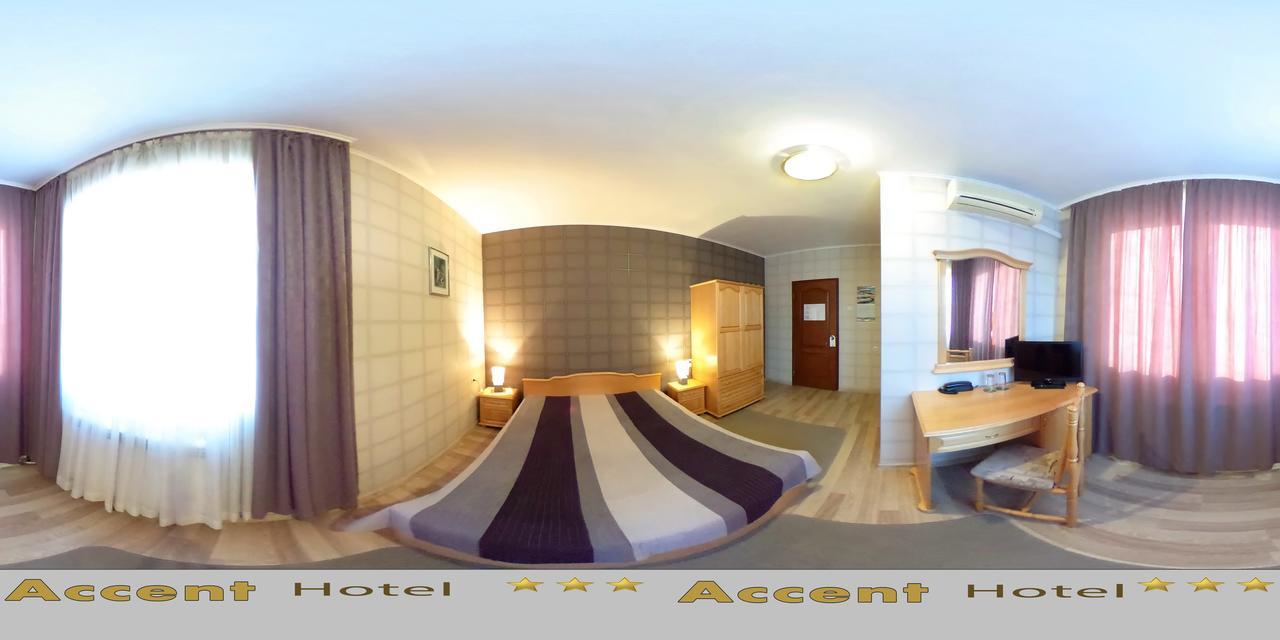 Family Hotel Accent Razgrad 外观 照片